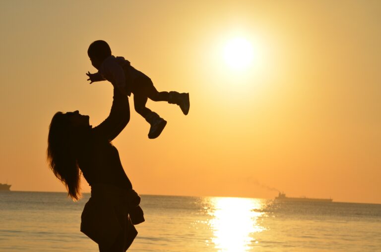 5 ways how toxic masculinity hijacked motherhood